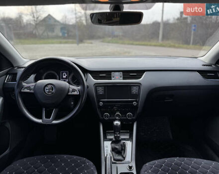 Білий Шкода Октавія, об'ємом двигуна 1.8 л та пробігом 216 тис. км за 14190 $, фото 18 на Automoto.ua