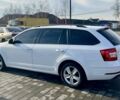 Белый Шкода Октавия, объемом двигателя 2 л и пробегом 247 тыс. км за 13500 $, фото 1 на Automoto.ua