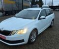 Білий Шкода Октавія, об'ємом двигуна 1.6 л та пробігом 174 тис. км за 9999 $, фото 1 на Automoto.ua
