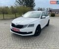 Белый Шкода Октавия, объемом двигателя 2 л и пробегом 213 тыс. км за 16900 $, фото 1 на Automoto.ua
