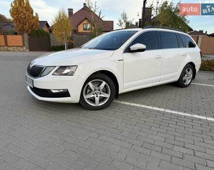 Белый Шкода Октавия, объемом двигателя 1.97 л и пробегом 222 тыс. км за 14900 $, фото 4 на Automoto.ua