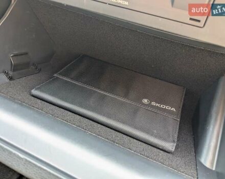 Білий Шкода Октавія, об'ємом двигуна 1.97 л та пробігом 182 тис. км за 19500 $, фото 27 на Automoto.ua