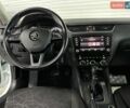 Белый Шкода Октавия, объемом двигателя 2 л и пробегом 233 тыс. км за 14750 $, фото 28 на Automoto.ua