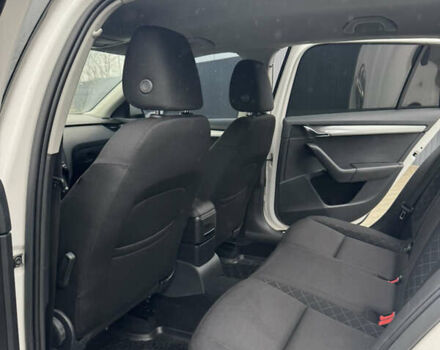 Белый Шкода Октавия, объемом двигателя 1.6 л и пробегом 280 тыс. км за 11900 $, фото 21 на Automoto.ua