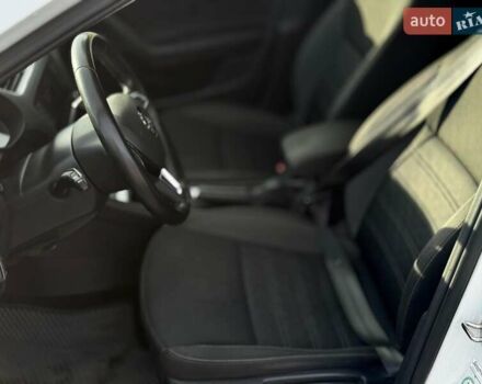 Білий Шкода Октавія, об'ємом двигуна 1.6 л та пробігом 236 тис. км за 12100 $, фото 16 на Automoto.ua