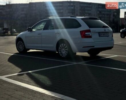 Білий Шкода Октавія, об'ємом двигуна 1.6 л та пробігом 236 тис. км за 12100 $, фото 4 на Automoto.ua