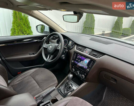 Белый Шкода Октавия, объемом двигателя 1.97 л и пробегом 232 тыс. км за 13980 $, фото 15 на Automoto.ua