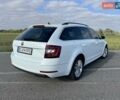 Белый Шкода Октавия, объемом двигателя 1.6 л и пробегом 210 тыс. км за 13400 $, фото 2 на Automoto.ua