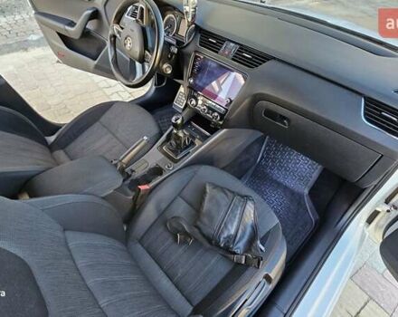 Белый Шкода Октавия, объемом двигателя 1.6 л и пробегом 245 тыс. км за 12499 $, фото 46 на Automoto.ua