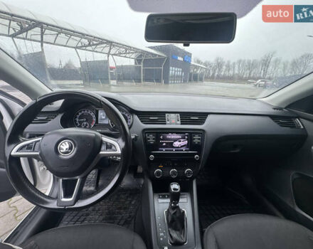 Белый Шкода Октавия, объемом двигателя 1.6 л и пробегом 280 тыс. км за 11900 $, фото 30 на Automoto.ua