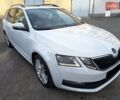 Белый Шкода Октавия, объемом двигателя 1.6 л и пробегом 280 тыс. км за 12500 $, фото 1 на Automoto.ua