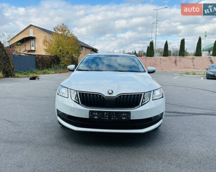 Шкода Октавия 2017 в Виннице на Automoto.ua Белый Шкода Октавия, объемом двигателя 2 л и пробегом 123 тыс. км за 18999 $, фото 16 на Automoto.ua