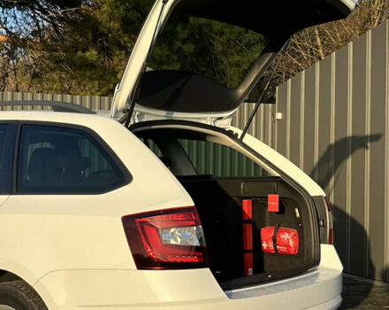 Белый Шкода Октавия, объемом двигателя 1.97 л и пробегом 250 тыс. км за 12500 $, фото 23 на Automoto.ua