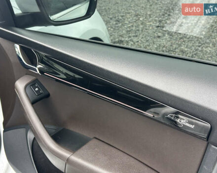 Белый Шкода Октавия, объемом двигателя 2 л и пробегом 240 тыс. км за 17499 $, фото 11 на Automoto.ua