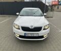 Білий Шкода Октавія, об'ємом двигуна 1.6 л та пробігом 155 тис. км за 12300 $, фото 1 на Automoto.ua