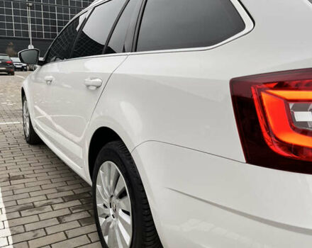 Білий Шкода Октавія, об'ємом двигуна 1.97 л та пробігом 241 тис. км за 15950 $, фото 11 на Automoto.ua