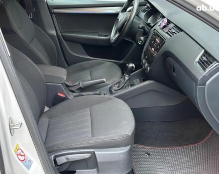 Белый Шкода Октавия, объемом двигателя 1.6 л и пробегом 212 тыс. км за 15340 $, фото 19 на Automoto.ua