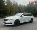 Белый Шкода Октавия, объемом двигателя 1.6 л и пробегом 205 тыс. км за 13500 $, фото 3 на Automoto.ua