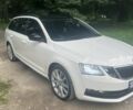 Белый Шкода Октавия, объемом двигателя 1.97 л и пробегом 290 тыс. км за 13500 $, фото 2 на Automoto.ua