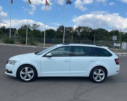 Белый Шкода Октавия, объемом двигателя 2 л и пробегом 220 тыс. км за 16200 $, фото 7 на Automoto.ua