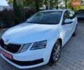 Белый Шкода Октавия, объемом двигателя 2 л и пробегом 245 тыс. км за 13500 $, фото 1 на Automoto.ua