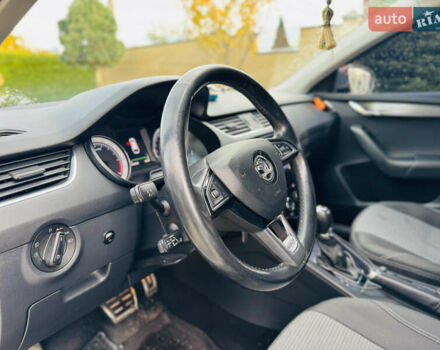 Белый Шкода Октавия, объемом двигателя 1.97 л и пробегом 245 тыс. км за 17500 $, фото 18 на Automoto.ua