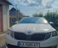 Білий Шкода Октавія, об'ємом двигуна 1.6 л та пробігом 284 тис. км за 11000 $, фото 1 на Automoto.ua