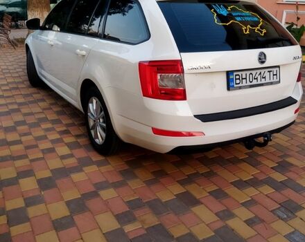 Белый Шкода Октавия, объемом двигателя 1.6 л и пробегом 308 тыс. км за 10900 $, фото 2 на Automoto.ua