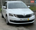 Белый Шкода Октавия, объемом двигателя 1.6 л и пробегом 218 тыс. км за 12950 $, фото 1 на Automoto.ua