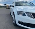 Белый Шкода Октавия, объемом двигателя 2 л и пробегом 220 тыс. км за 16200 $, фото 14 на Automoto.ua