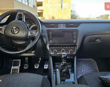 Белый Шкода Октавия, объемом двигателя 1.6 л и пробегом 245 тыс. км за 12499 $, фото 37 на Automoto.ua