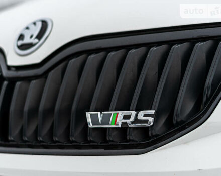 Белый Шкода Октавия, объемом двигателя 2 л и пробегом 260 тыс. км за 13000 $, фото 11 на Automoto.ua