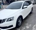 Белый Шкода Октавия, объемом двигателя 1.6 л и пробегом 230 тыс. км за 12700 $, фото 1 на Automoto.ua
