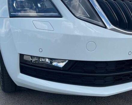 Белый Шкода Октавия, объемом двигателя 2 л и пробегом 220 тыс. км за 16200 $, фото 11 на Automoto.ua