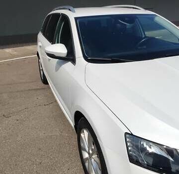 Белый Шкода Октавия, объемом двигателя 1.6 л и пробегом 186 тыс. км за 14900 $, фото 14 на Automoto.ua