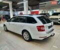 Белый Шкода Октавия, объемом двигателя 1.6 л и пробегом 214 тыс. км за 12900 $, фото 4 на Automoto.ua