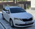 Белый Шкода Октавия, объемом двигателя 2 л и пробегом 236 тыс. км за 13999 $, фото 2 на Automoto.ua