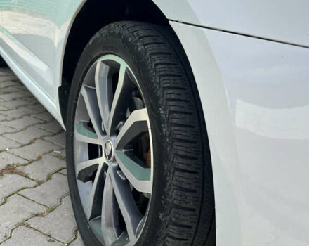 Білий Шкода Октавія, об'ємом двигуна 1.6 л та пробігом 195 тис. км за 14800 $, фото 7 на Automoto.ua