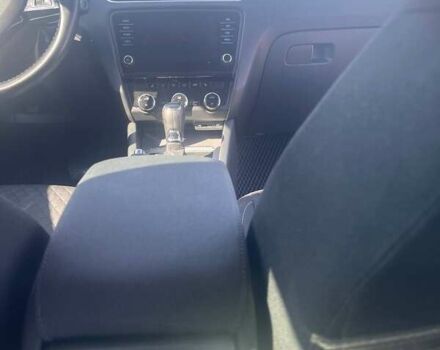 Белый Шкода Октавия, объемом двигателя 2 л и пробегом 220 тыс. км за 16200 $, фото 64 на Automoto.ua