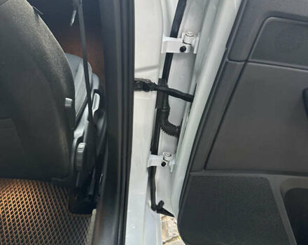 Белый Шкода Октавия, объемом двигателя 1.6 л и пробегом 197 тыс. км за 14499 $, фото 30 на Automoto.ua