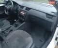 Білий Шкода Октавія, об'ємом двигуна 1.6 л та пробігом 247 тис. км за 10900 $, фото 5 на Automoto.ua