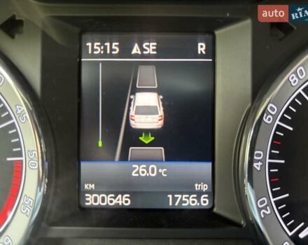 Белый Шкода Октавия, объемом двигателя 1.6 л и пробегом 301 тыс. км за 13200 $, фото 25 на Automoto.ua