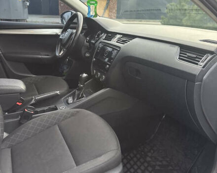 Білий Шкода Октавія, об'ємом двигуна 1.6 л та пробігом 278 тис. км за 11900 $, фото 21 на Automoto.ua