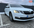 Білий Шкода Октавія, об'ємом двигуна 1.6 л та пробігом 322 тис. км за 12999 $, фото 4 на Automoto.ua