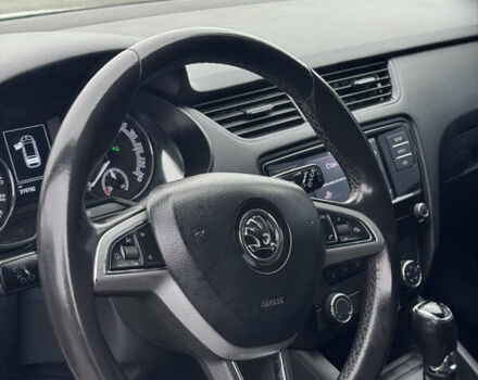 Белый Шкода Октавия, объемом двигателя 1.6 л и пробегом 280 тыс. км за 11900 $, фото 31 на Automoto.ua