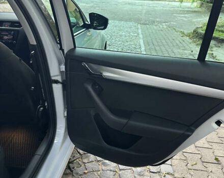 Белый Шкода Октавия, объемом двигателя 1.6 л и пробегом 197 тыс. км за 14499 $, фото 31 на Automoto.ua