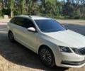 Белый Шкода Октавия, объемом двигателя 1.6 л и пробегом 280 тыс. км за 13900 $, фото 2 на Automoto.ua
