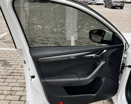 Білий Шкода Октавія, об'ємом двигуна 1.97 л та пробігом 241 тис. км за 15950 $, фото 29 на Automoto.ua