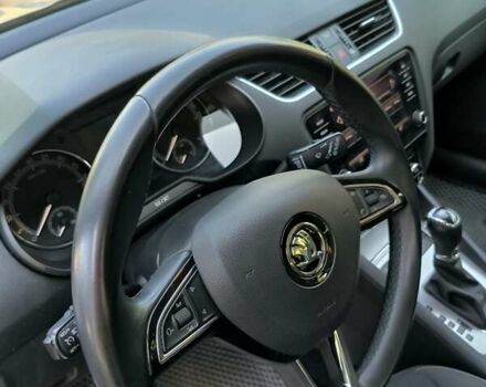 Белый Шкода Октавия, объемом двигателя 1.6 л и пробегом 242 тыс. км за 15000 $, фото 13 на Automoto.ua