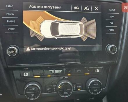 Белый Шкода Октавия, объемом двигателя 1.6 л и пробегом 245 тыс. км за 12499 $, фото 33 на Automoto.ua